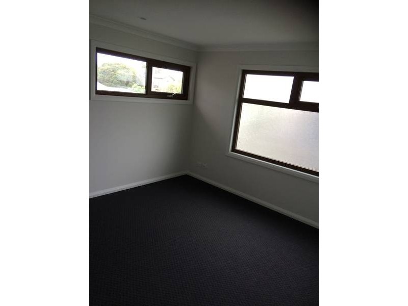 1/12 JUSTIN AVENUE, Glenroy VIC 3046