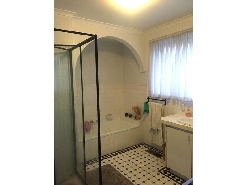 6 Shawlands Drive, Tullamarine VIC 3043