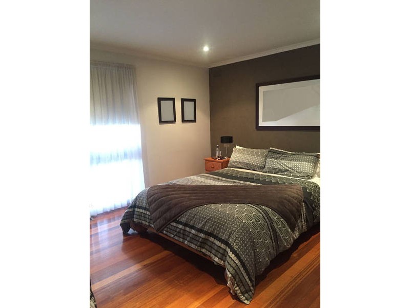 6 Shawlands Drive, Tullamarine VIC 3043
