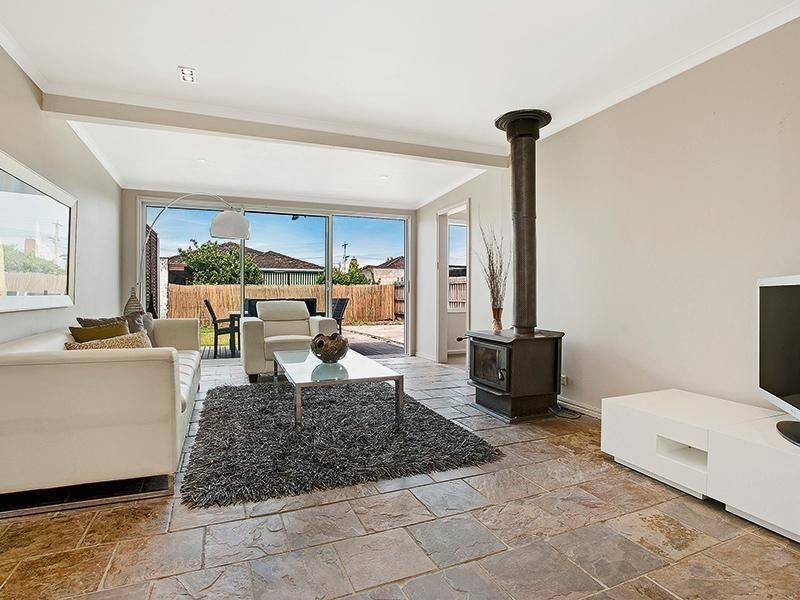 9 Exeter Street, Hadfield VIC 3046