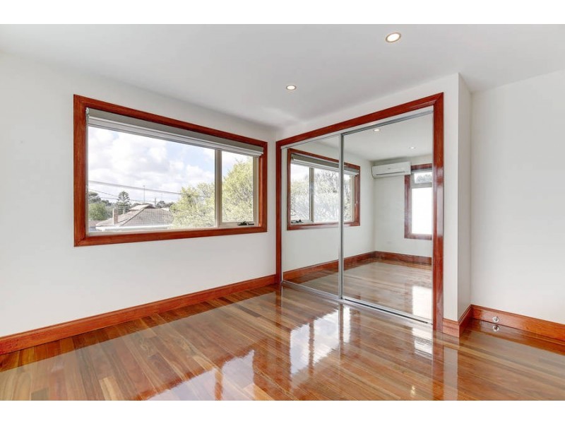 1/15 Gish Court, Hadfield VIC 3046