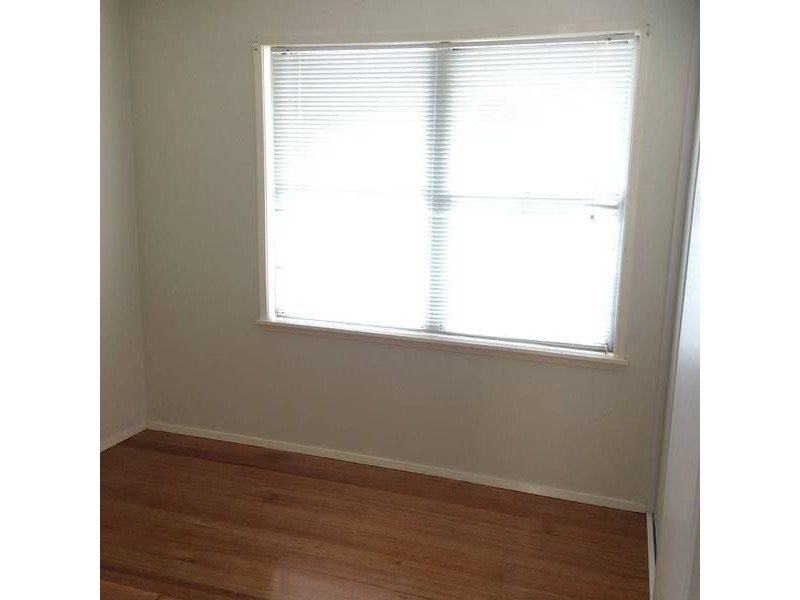 98 DALLAS DRIVE, Dallas VIC 3047