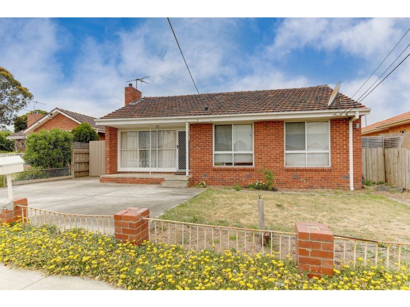 10 BESSELL COURT, Jacana VIC 3047