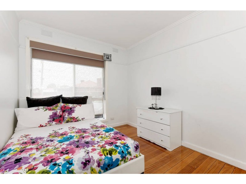 10 BESSELL COURT, Jacana VIC 3047