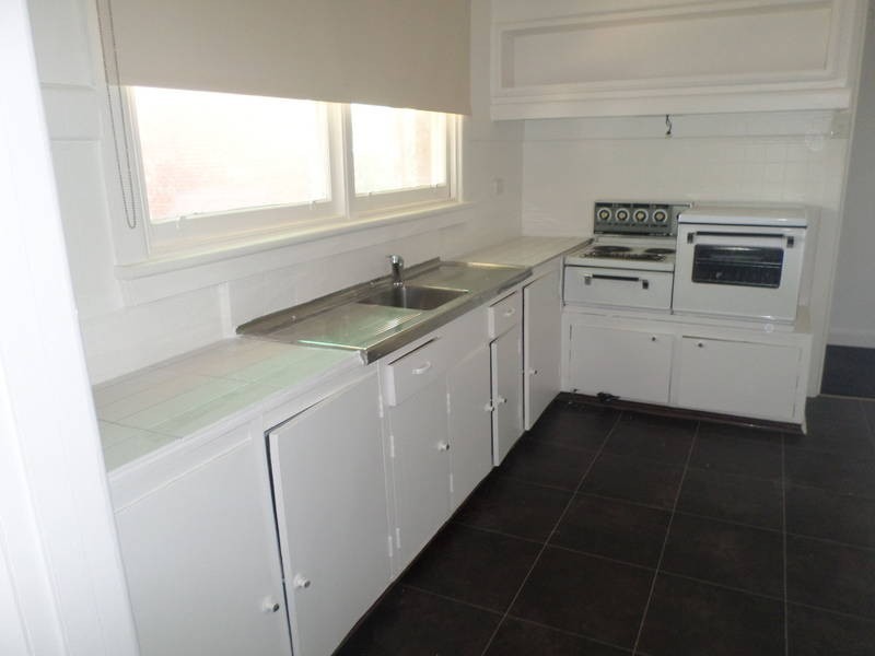 52 Devon Road, Oak Park VIC 3046