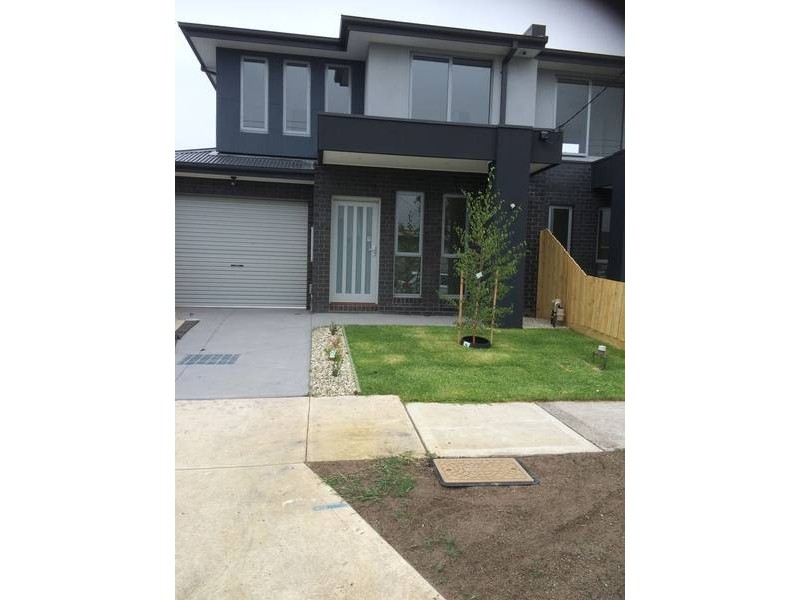 9 BOORT STREET, Dallas VIC 3047