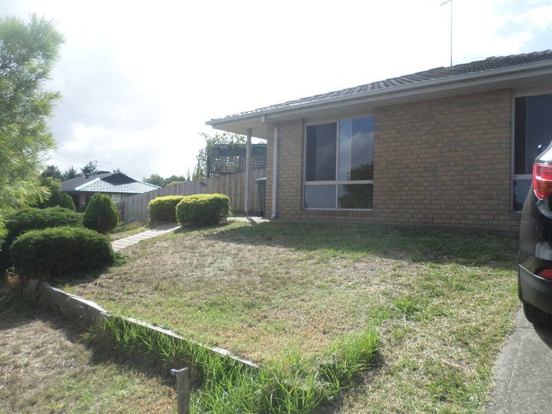14 HEATH PLACE, Meadow Heights VIC 3048