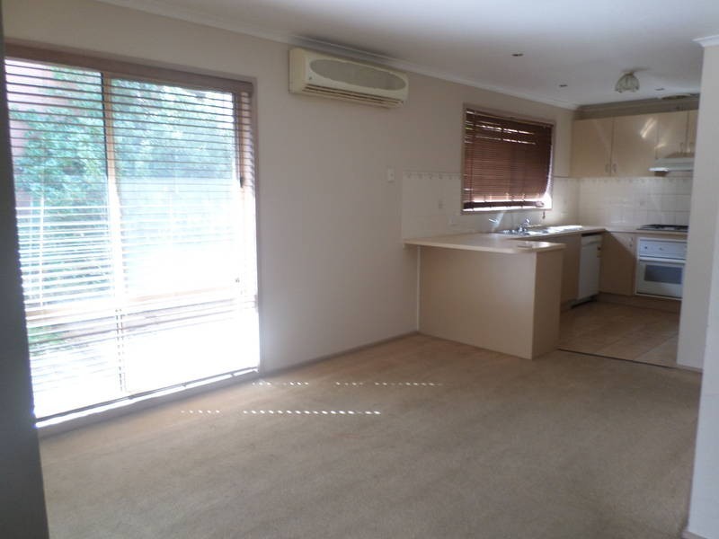 14 HEATH PLACE, Meadow Heights VIC 3048