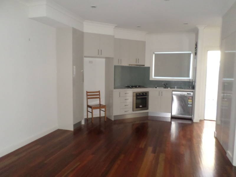 3/30 ISLA AVENUE, Glenroy VIC 3046