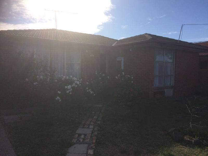 62 GEACH STREET, Dallas VIC 3047