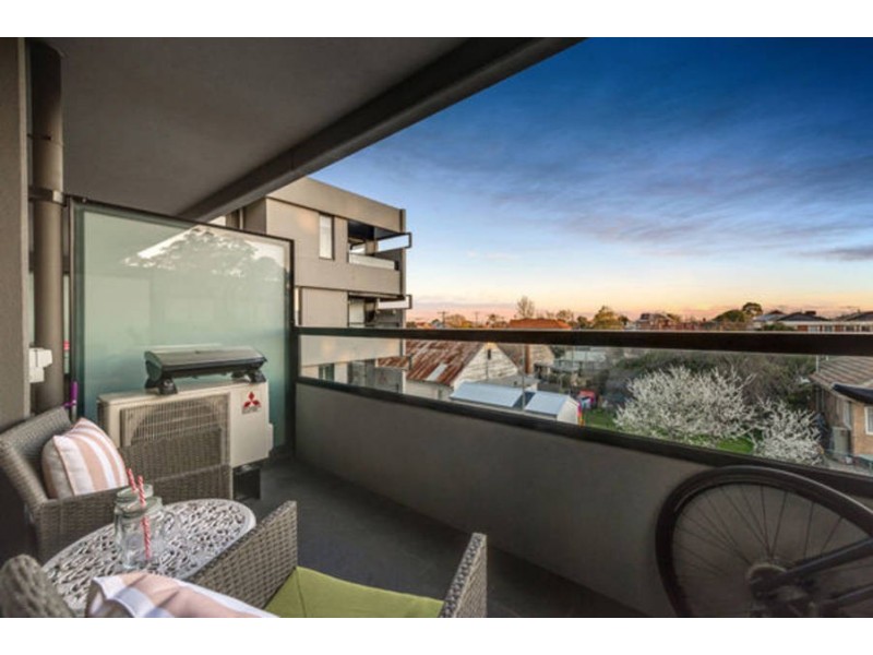 217/55 COLINS STREET, Essendon VIC 3040
