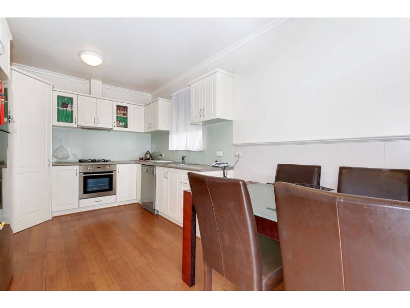 5 MERINO AVENUE, Dallas VIC 3047