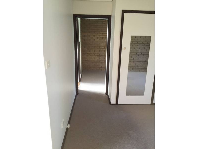 17/9-11 CHRIS COURT, Oak Park VIC 3046