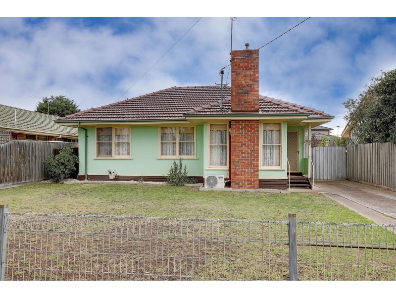 52 VIEW STREET, Glenroy VIC 3046