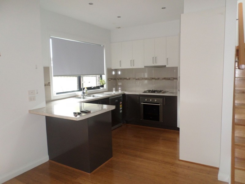 2/90 DALLAS DRIVE, Dallas VIC 3047