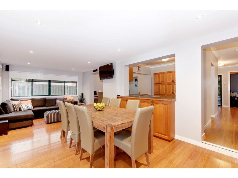 27 WARANGA CRES, Broadmeadows VIC 3047