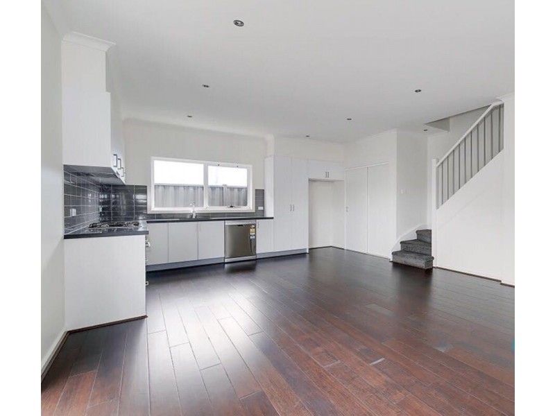 2/10 MEREDITH STREET, Broadmeadows VIC 3047