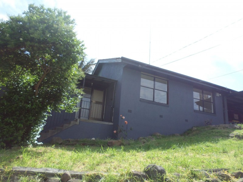 30 HENDRICKS CRESCENT, Jacana VIC 3047