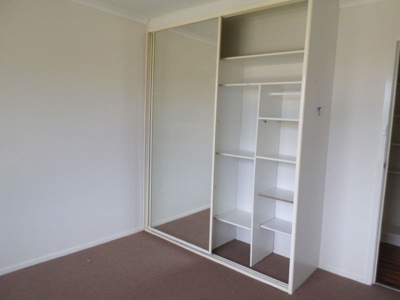 30 HENDRICKS CRESCENT, Jacana VIC 3047