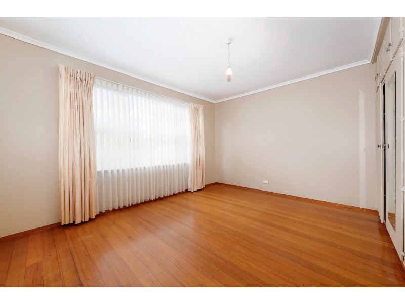 3 LALOR STREET, Dallas VIC 3047