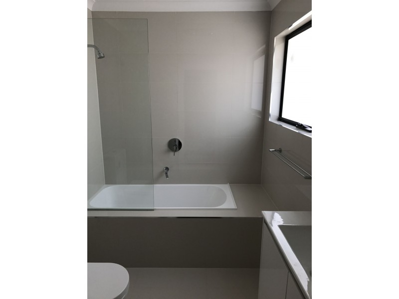 6/10 PARIS ROAD, Broadmeadows VIC 3047