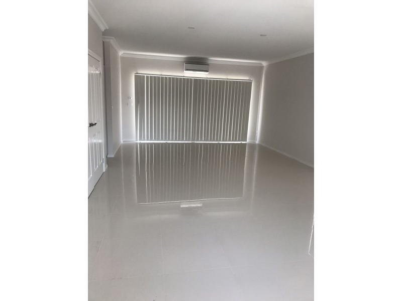 7/10 PARIS ROAD, Broadmeadows VIC 3047
