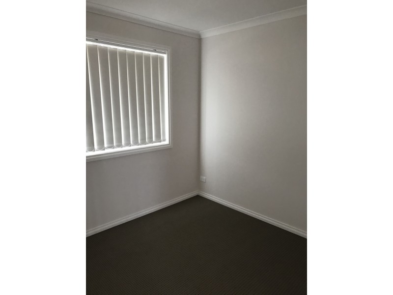 7/10 PARIS ROAD, Broadmeadows VIC 3047
