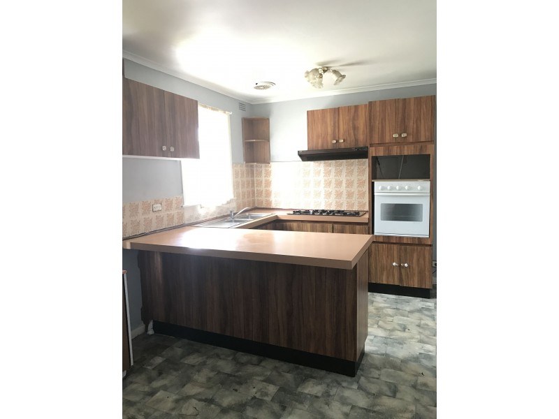 11 Emu Parade, Jacana VIC 3047
