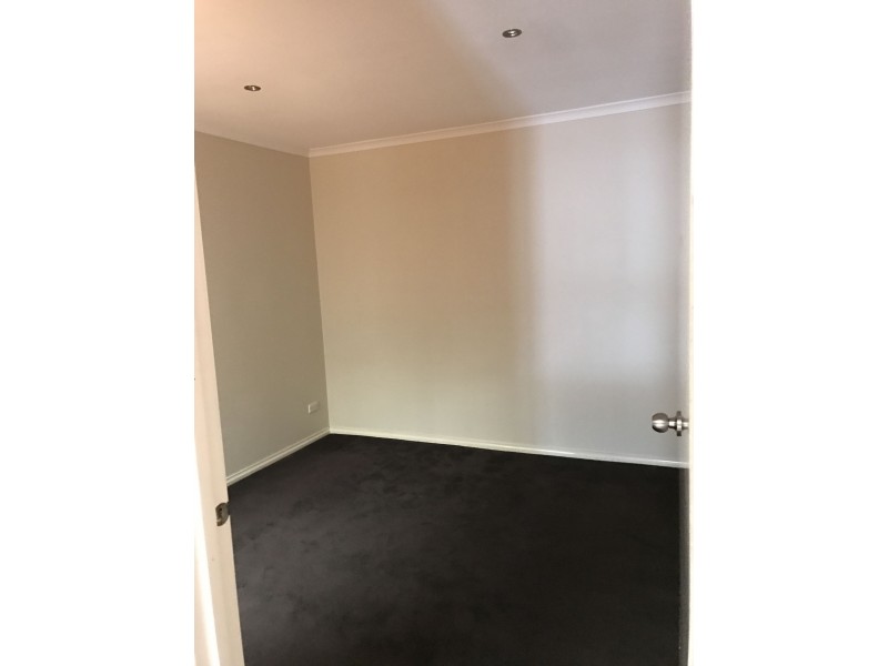 3/4 ASH COURT, Glenroy VIC 3046