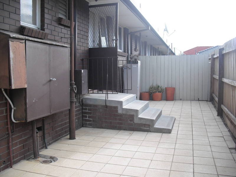 1/3  PERKIN STREET, Pascoe Vale VIC 3044
