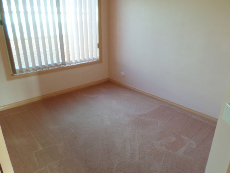 25 FLOWERDALE CRESCENT, Roxburgh Park VIC 3064