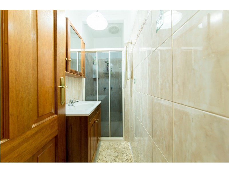 17 BANNISTER STREET, Jacana VIC 3047