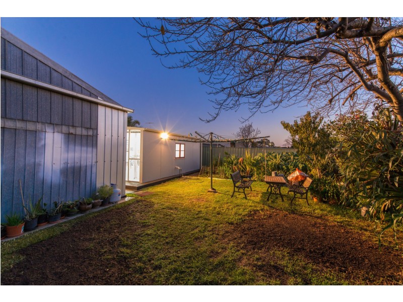 17 BANNISTER STREET, Jacana VIC 3047