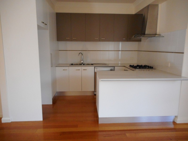 3/42 Gladstone Parade, Glenroy VIC 3046