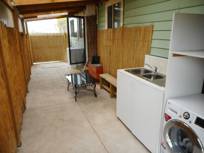 9 Drouin Street, Dallas VIC 3047