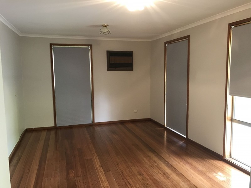 8 KATANDRA CRESCENT, Broadmeadows VIC 3047