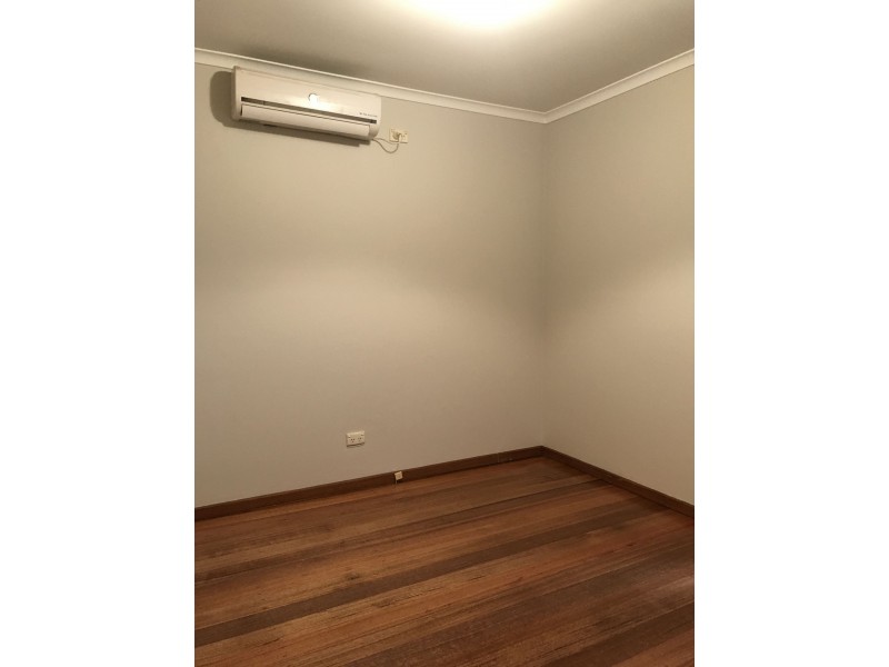 8 KATANDRA CRESCENT, Broadmeadows VIC 3047