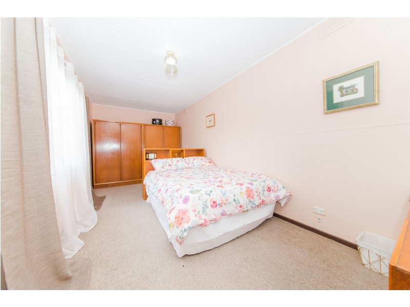 14 Gavin Street, Jacana VIC 3047
