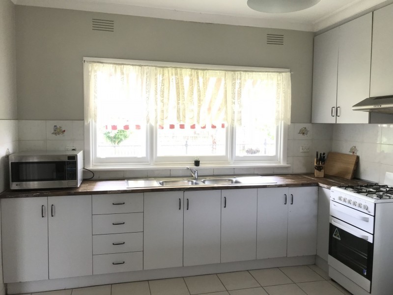 13 ISLA AVENUE, Glenroy VIC 3046