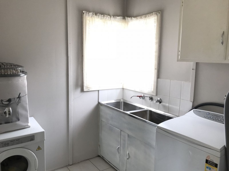 13 ISLA AVENUE, Glenroy VIC 3046