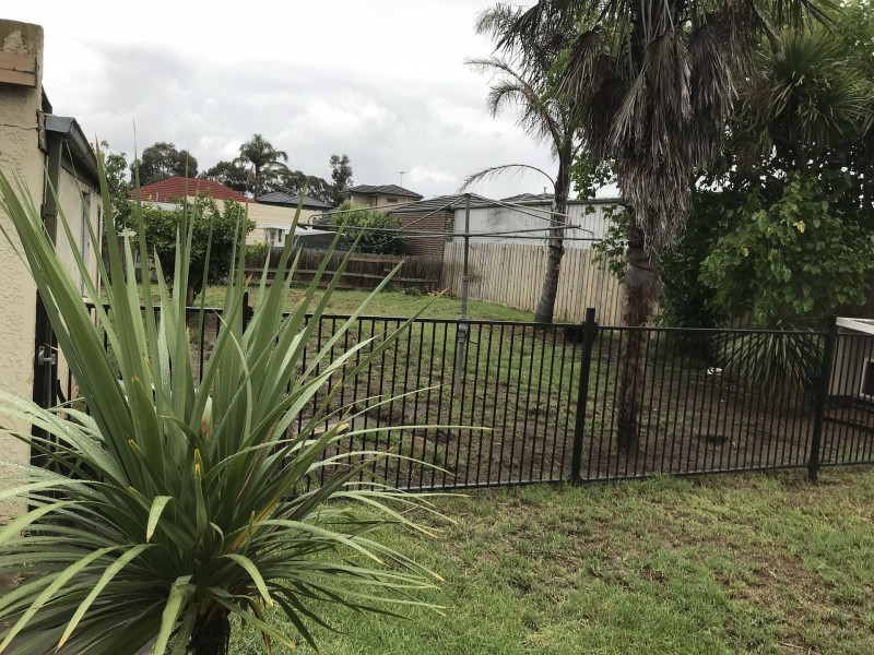 13 ISLA AVENUE, Glenroy VIC 3046