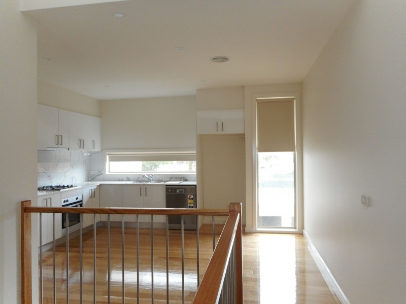 2/1100 Sydney Road, Fawkner VIC 3060