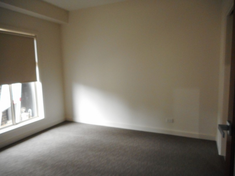 2/1100 Sydney Road, Fawkner VIC 3060