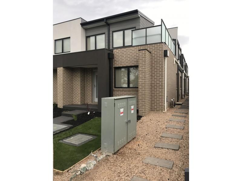 2/14  Murrell Street, Glenroy VIC 3046