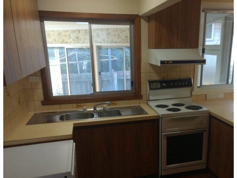 6 Bates Court, Jacana VIC 3047