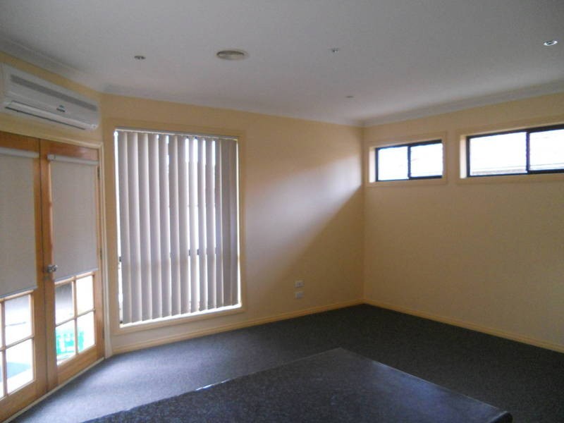 1/114  LANDELLS  ROAD, Pascoe Vale VIC 3044