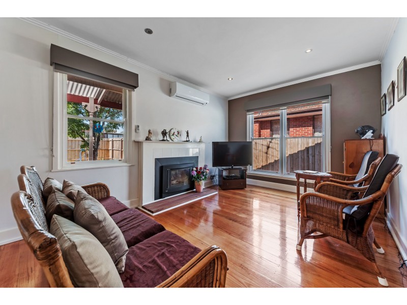 9  Fox Court, Jacana VIC 3047