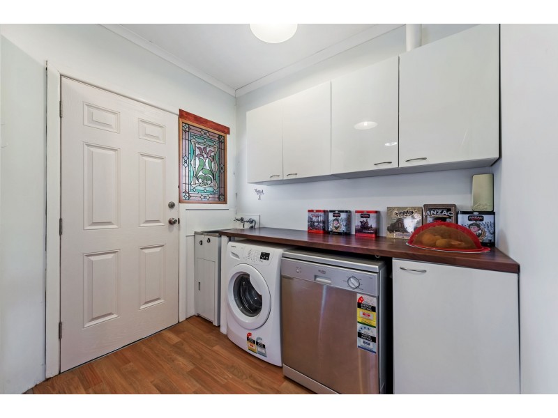 9  Fox Court, Jacana VIC 3047
