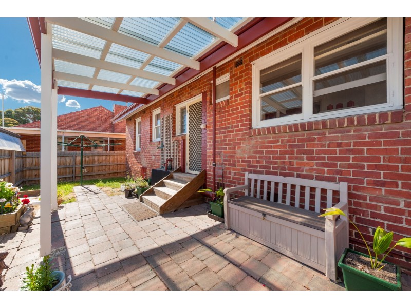9  Fox Court, Jacana VIC 3047
