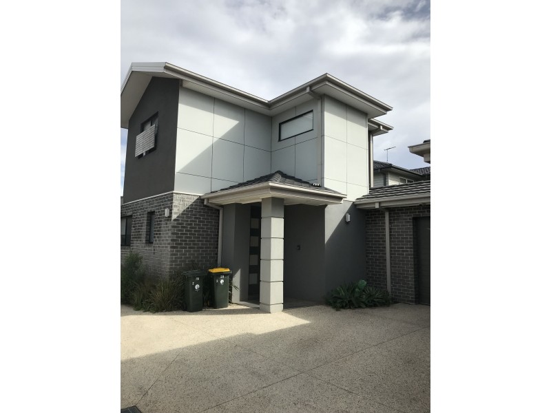 2/29  Larlac Street, Hadfield VIC 3046